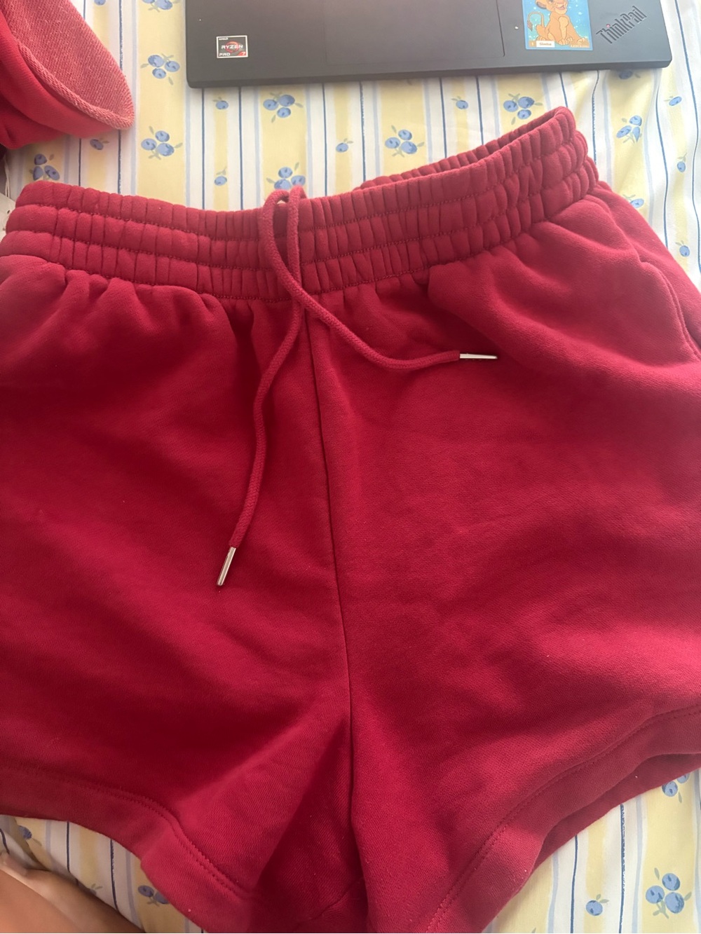 ABERCROMBIE AND FITCH DARK RED SWEAT SHORTS SIZE MEDIUM